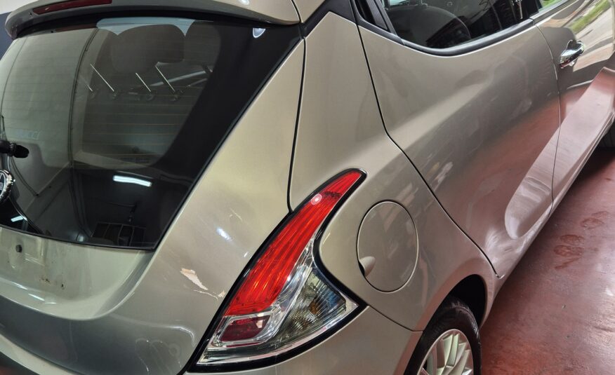 LANCIA YPSILON 1.2 69 CV 5 PORTE GOLD